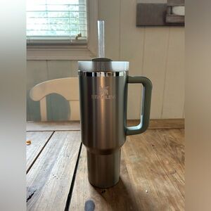 40oz Green and Silver Stanley Tumbler